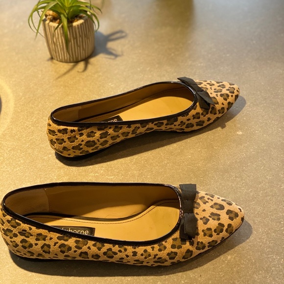 Liz Claiborne Leopard Blush Suede Flats - Picture 2 of 6